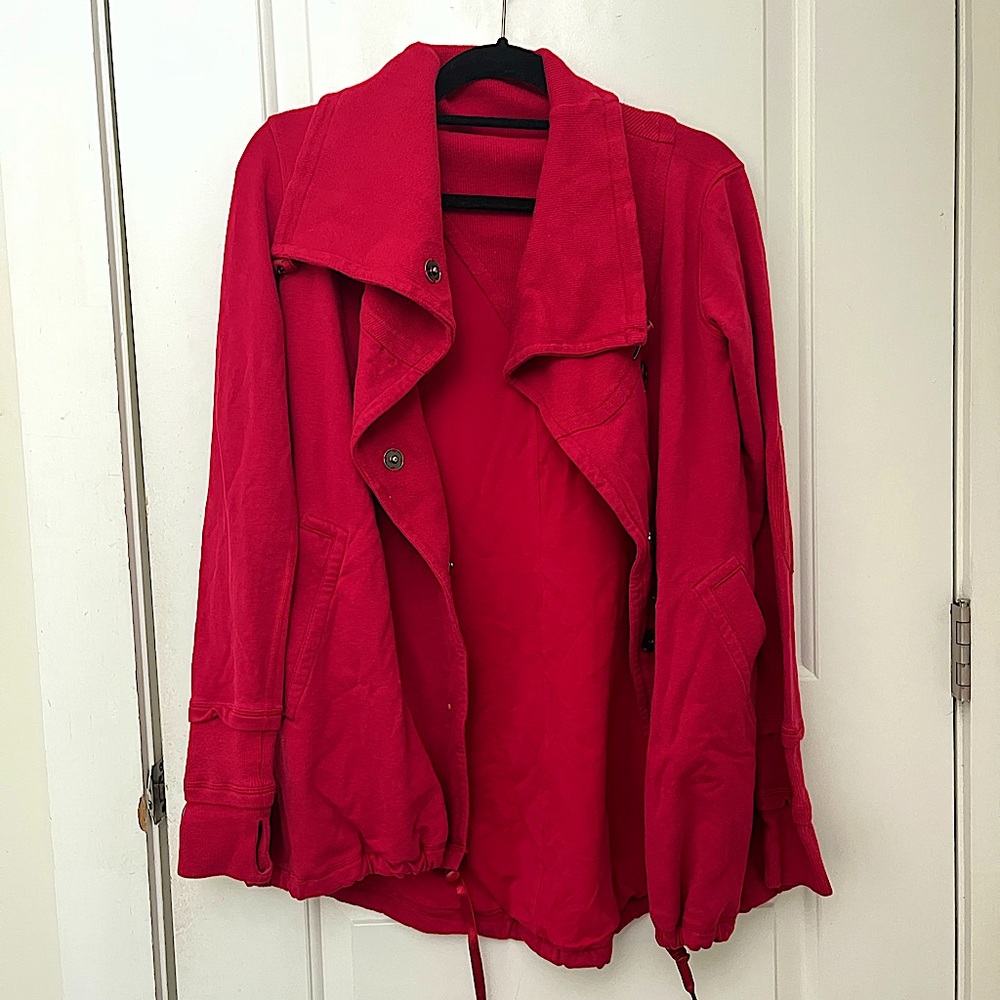 Lululemin red jacket size 4
